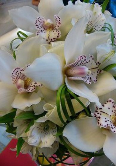 Букет В8289 - Свадебная флористика Валери