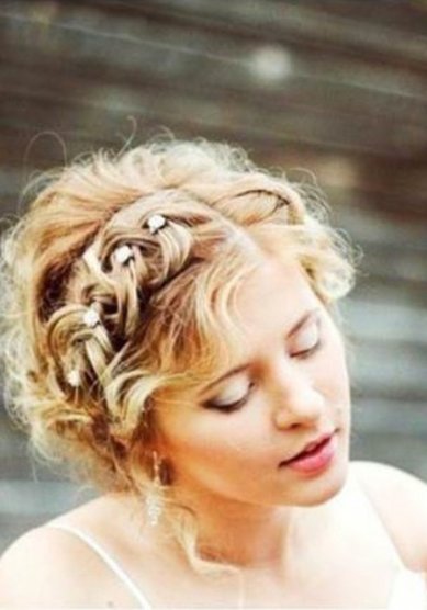 Прическа на свадьбу Ф17762 - Стилист-визажист Фабрика Красоты Fly/ Fly CharmFactory