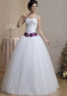 Свадебное платье В42822. С пышной юбкой, длинное без шлейфа.