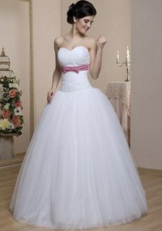 Свадебное платье В42824. С пышной юбкой, длинное без шлейфа.