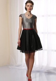 Вечернее платье В42848. С пышной юбкой, короткое без шлейфа.