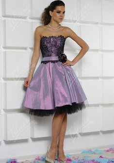 Вечернее платье У42912. С пышной юбкой, короткое без шлейфа.