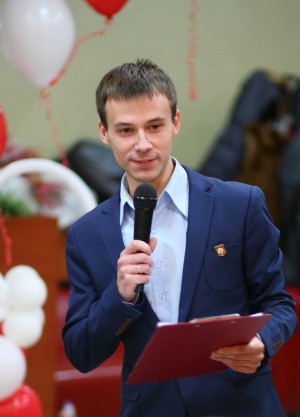 Ведущий, артист Кравцов Сергей